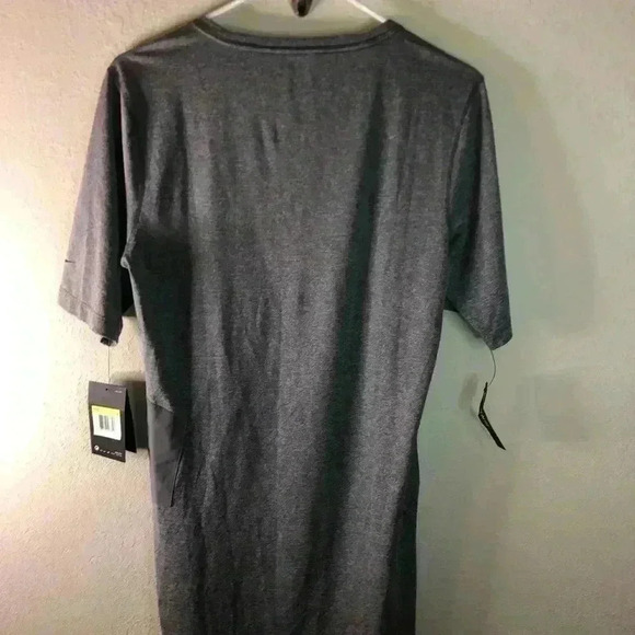 Nike Training Utility Men's Short-Sleeve gray workout shirt sz S NWT sli… - Picture 3 of 5